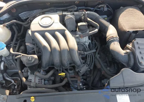 2013 Volkswagen Jetta 2.0L S z USA, uszkodzony, nr VIN 3VW2K7AJ5DM317078